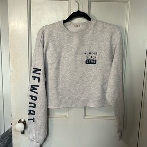Brandy Melville Cropped Sweatshirt